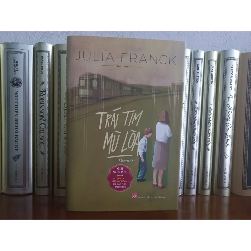 TRÁI TIM MÙ LÒA BÌA MỀM - JULIA FRANCK 595805