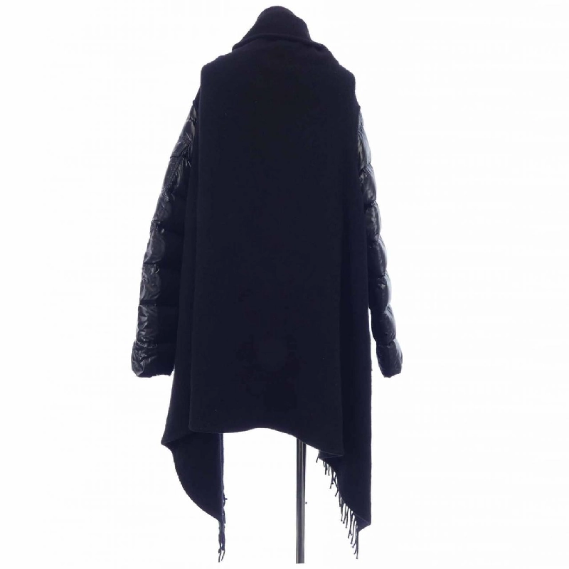 Áo khoác lông vũ MONCLER 642458