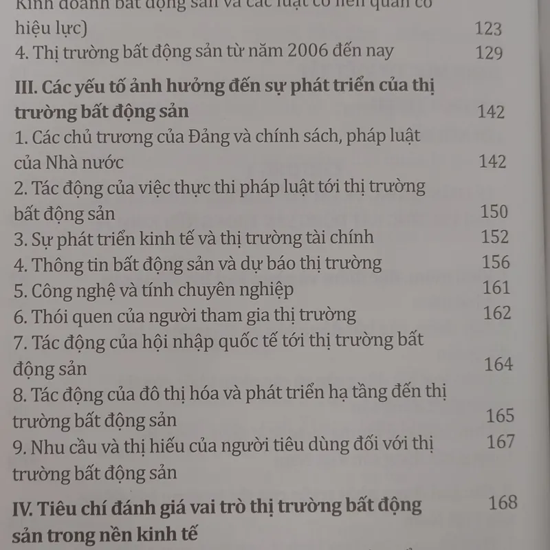 BẤT ĐỘNG SẢN TRONG NỀN KINH TẾ VIỆT NAM  563871