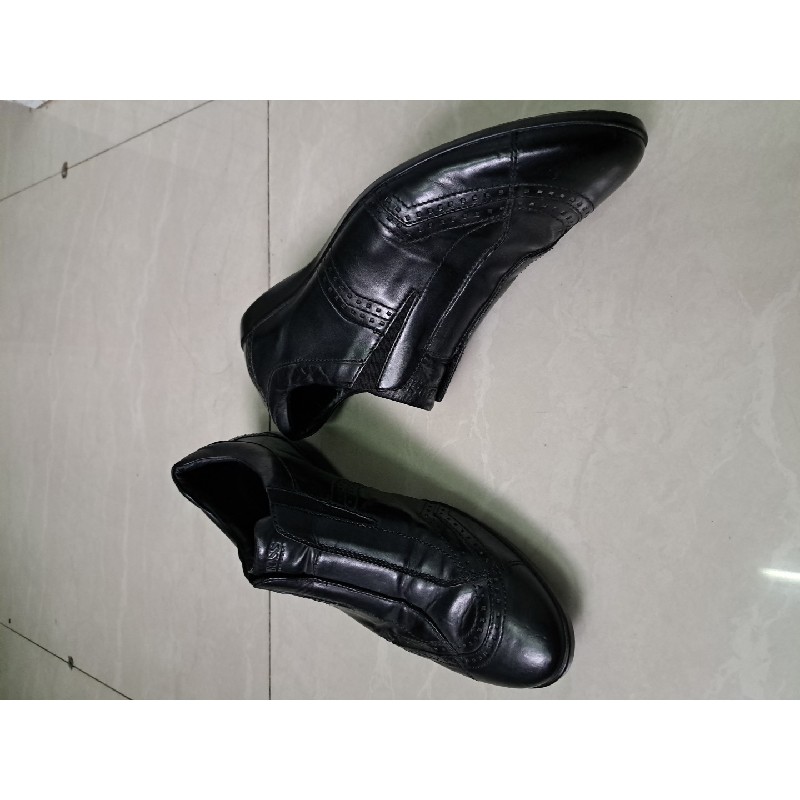 Bán giày Tây hiệu BOSS size 41, màu đen 95% bán 700k 13859