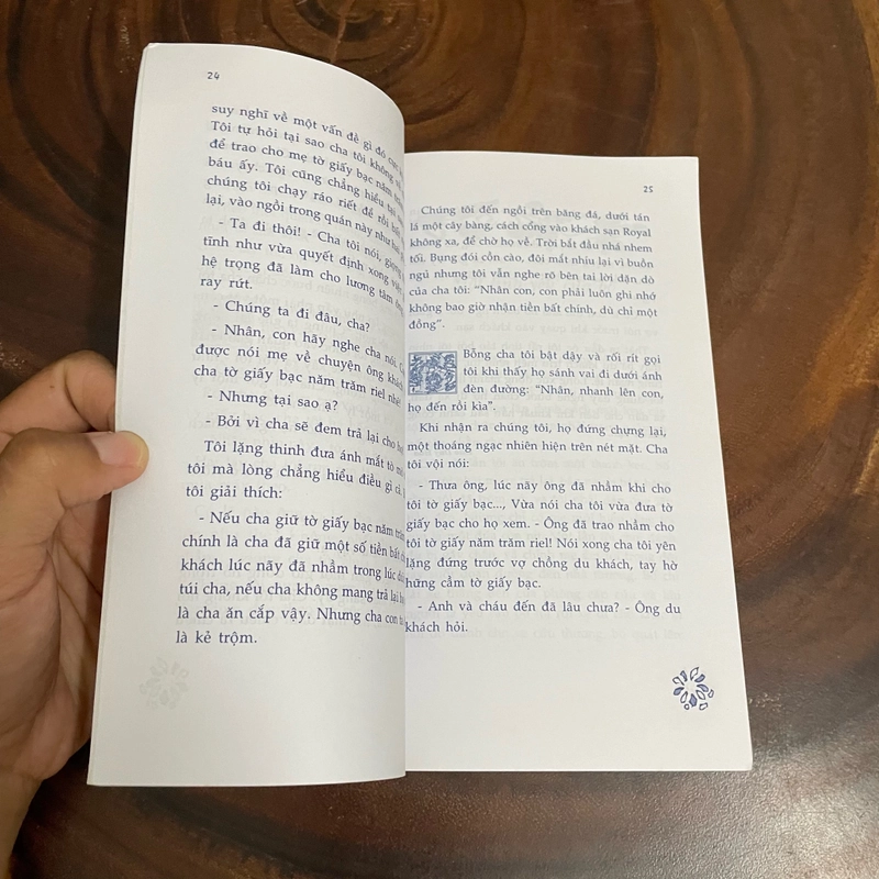 II Tựa sách: Biểu Hiện Đơn Giản Của Lòng Yêu Thương - 2005 462817