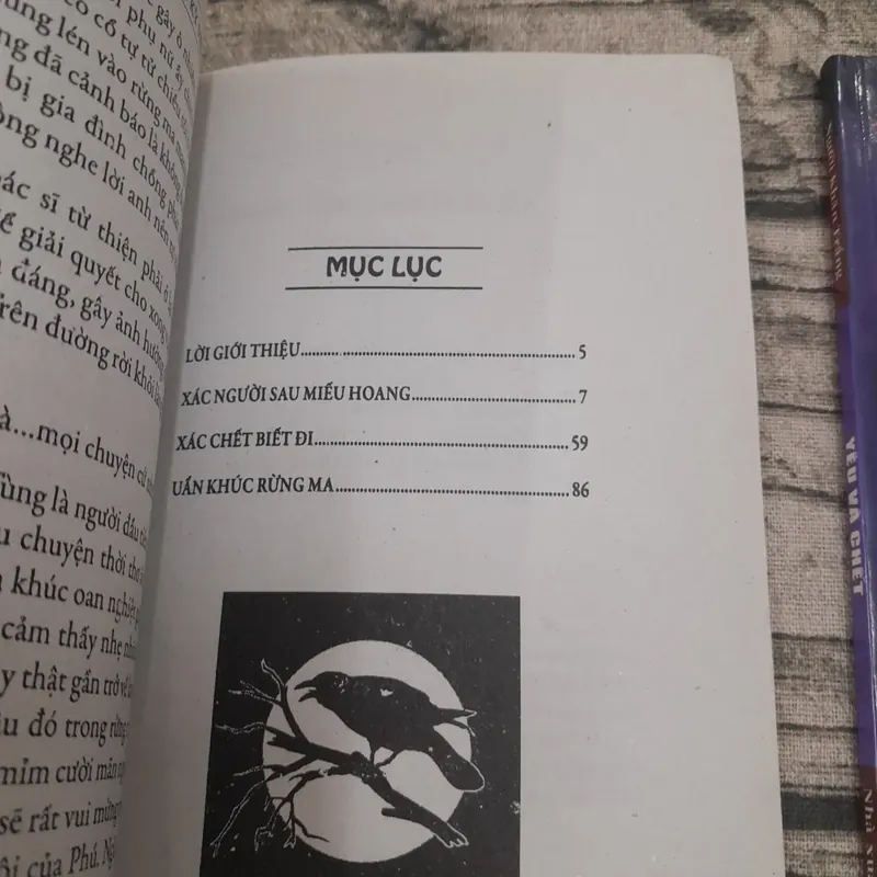 2 quyển truyện ảo rợn Xác người sau miếu hoang và Yêu và Chết.  681869