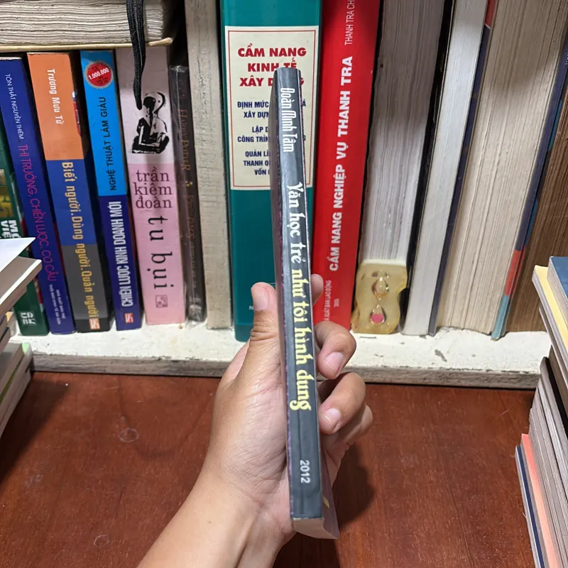 II Tập Lý Luận Phê Bình: Văn Học Trẻ Như Tôi Hình Dung - Đoàn Minh Tâm - 2012 785636