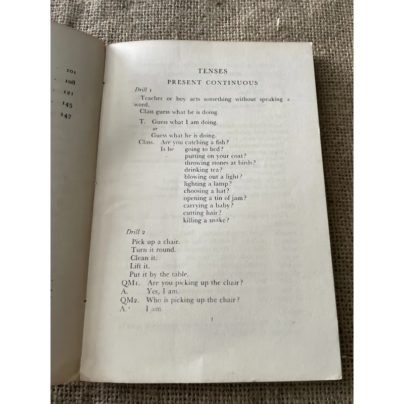 Sách tiếng Anh - Junior English Composition and Grammar" pupil's book by J. A. Bright.     796215