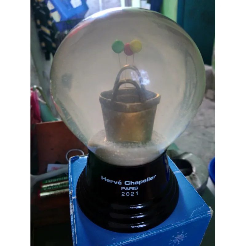 Quả cầu tuyết  1029283