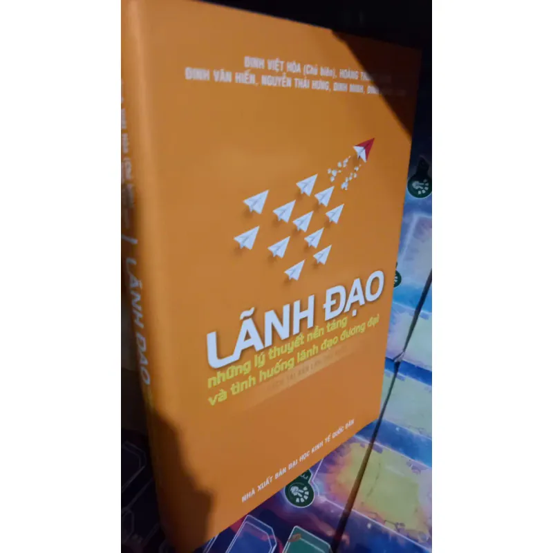 lãnh đạo những lý thuyết nền tảng 1043626