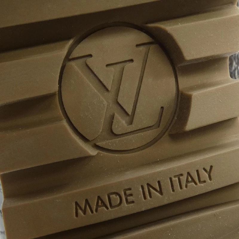 Giày bốt LOUIS VUITTON 663385