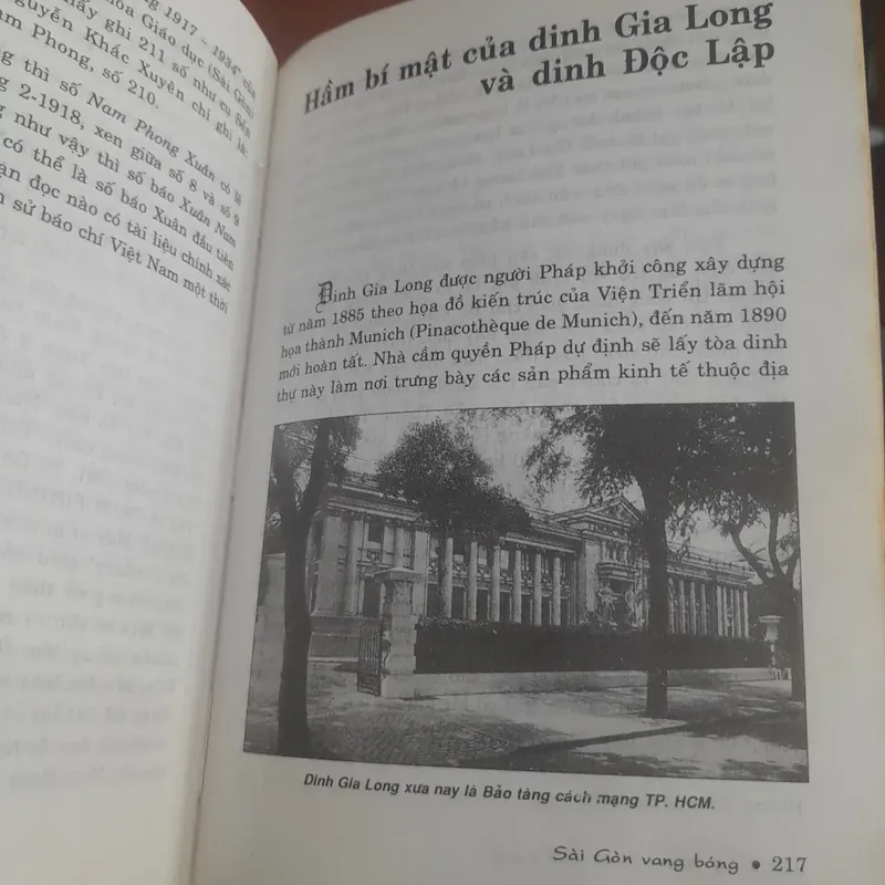 Lý Nhân Phan Thứ Lang - SÀI GÒN VANG BÓNG 590375