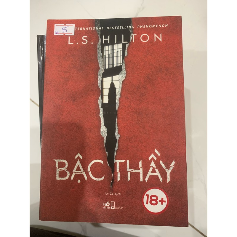 Bậc thầy - L.S. Hilton 75351