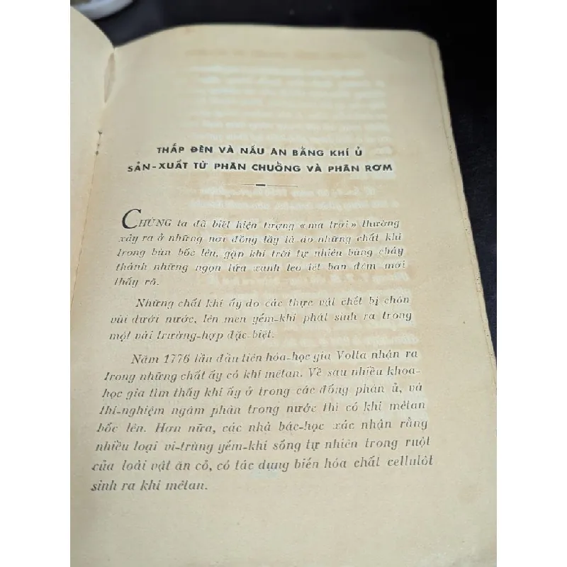 Thắp đèn và nấu ăn bằng khí ủ metan 588842