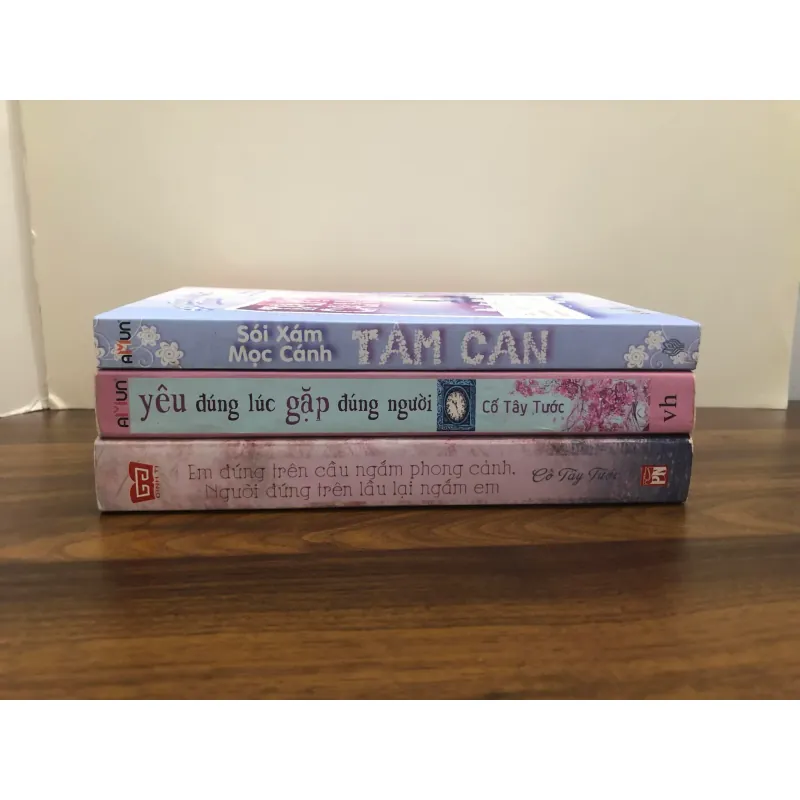 Sách đồng giá 25k/ quyển 763151