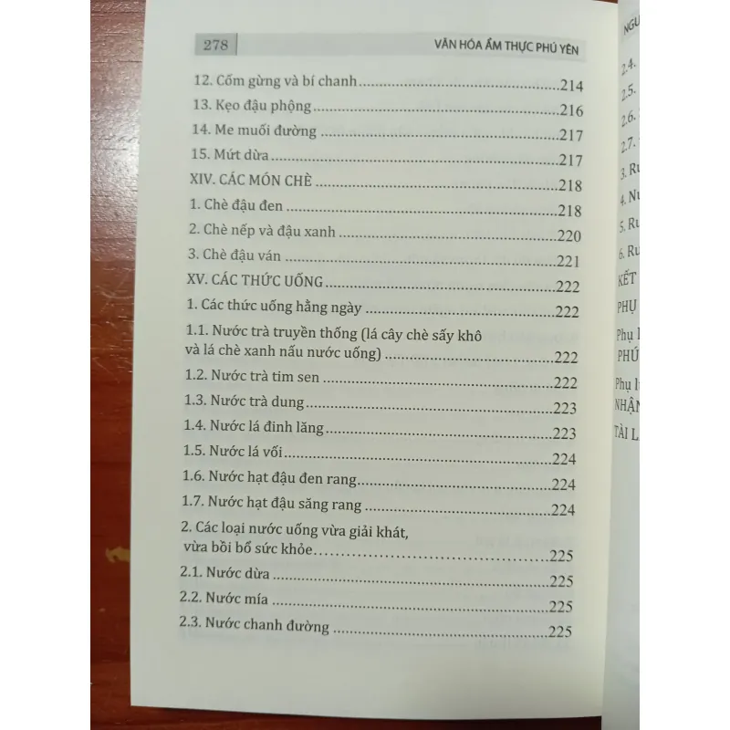 SÁCH NẤU ĂN NHƯNG LÀ Ở PHÚ YÊN (sách nghiên cứu văn hoá) 800446