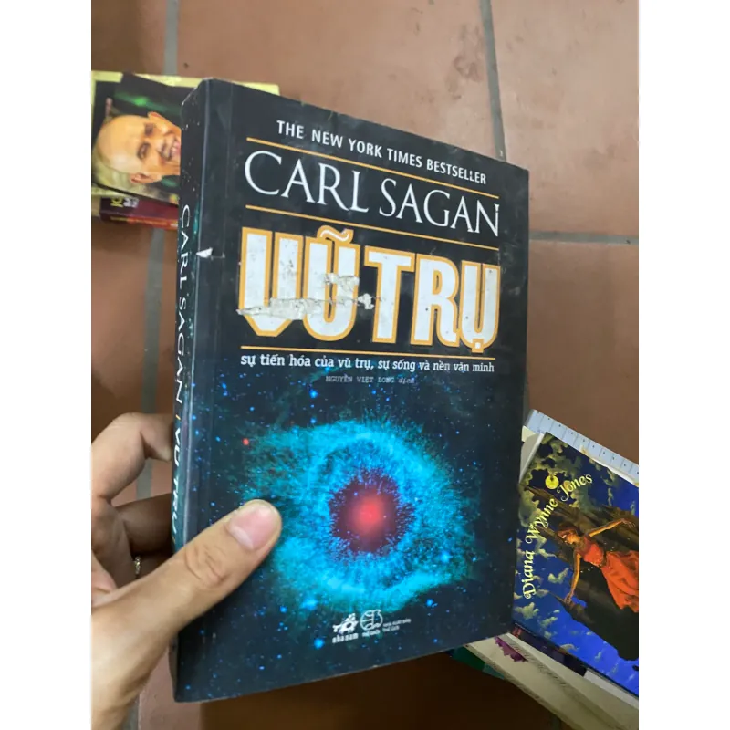 Sách vũ trụ 308344