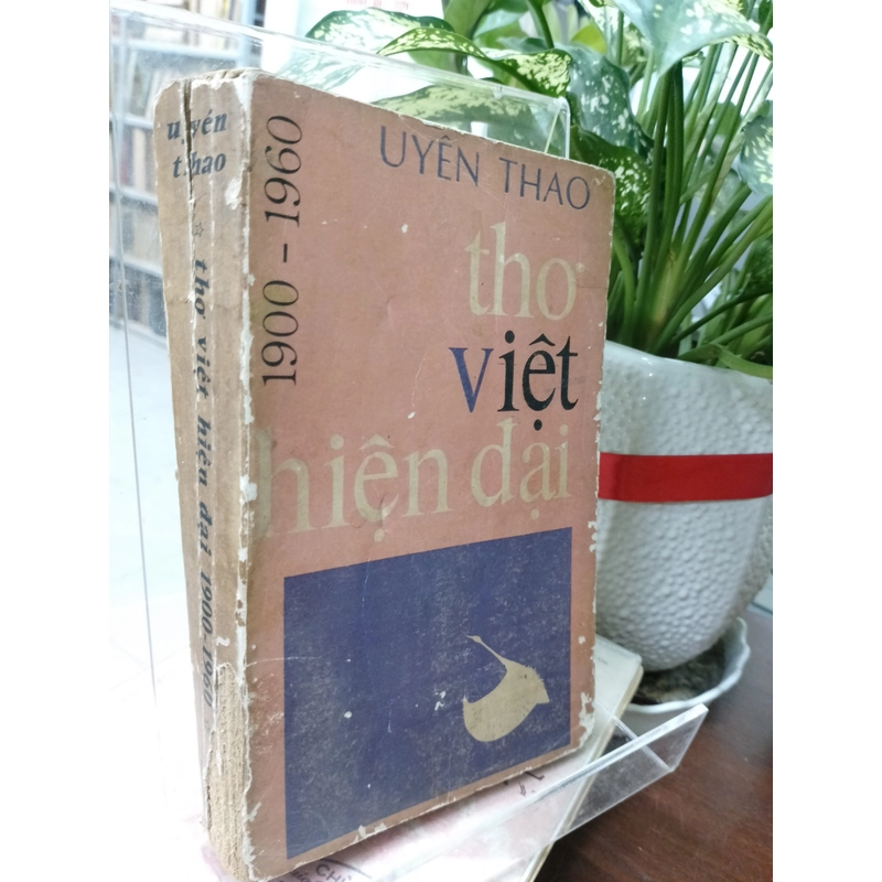 THƠ VIỆT HIỆN ĐẠI 1900-1960 519456