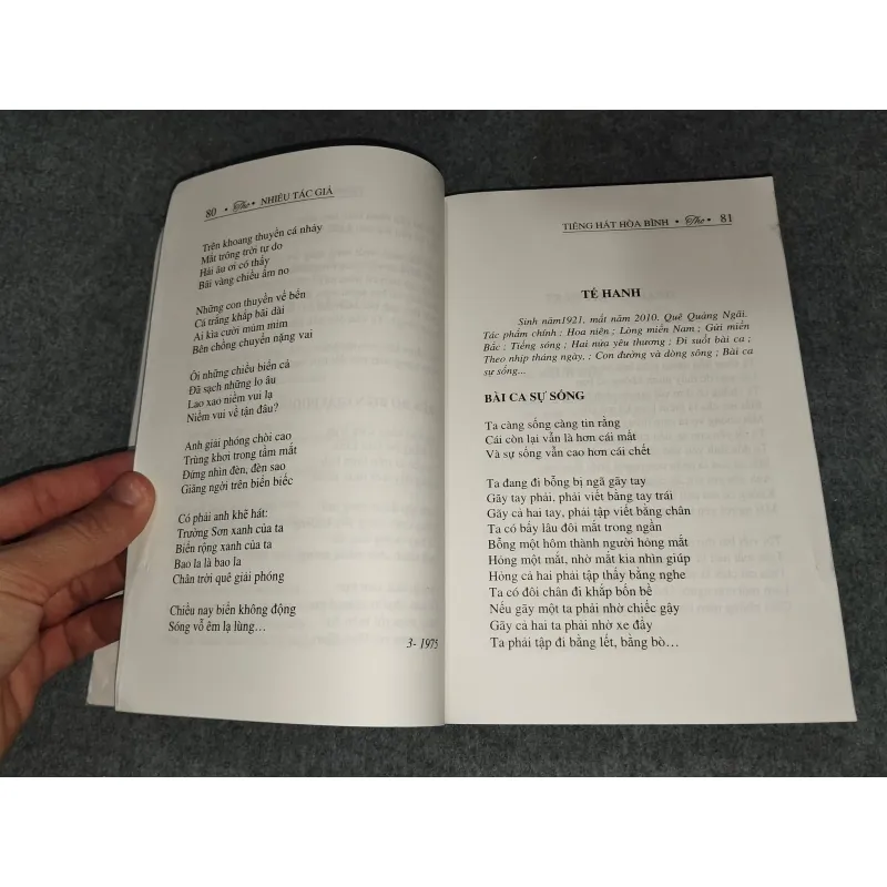 TIẾNG HÁT HOÀ BÌNH (THƠ) 729332