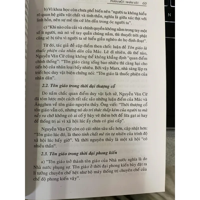 NGHIÊN CỨU TÔN GIÁO NHÂN VẬT VÀ SỰ KIỆN - GS. TS ĐỖ QUANG HƯNG 1020709