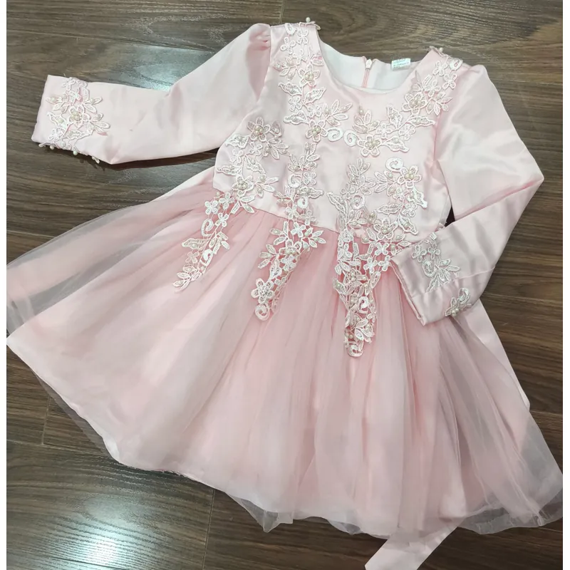 Váy xinh cho bé yêu  734898