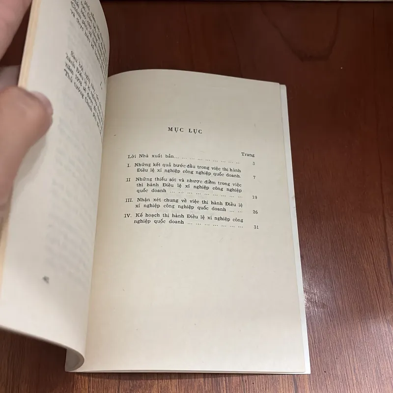 Mấy Vấn Đề Lớn Trong Việc Thi Hành Điều Lệ Xí Nghiệp Công Nghiệp … - Lê Thanh Nghị - 1978 664374