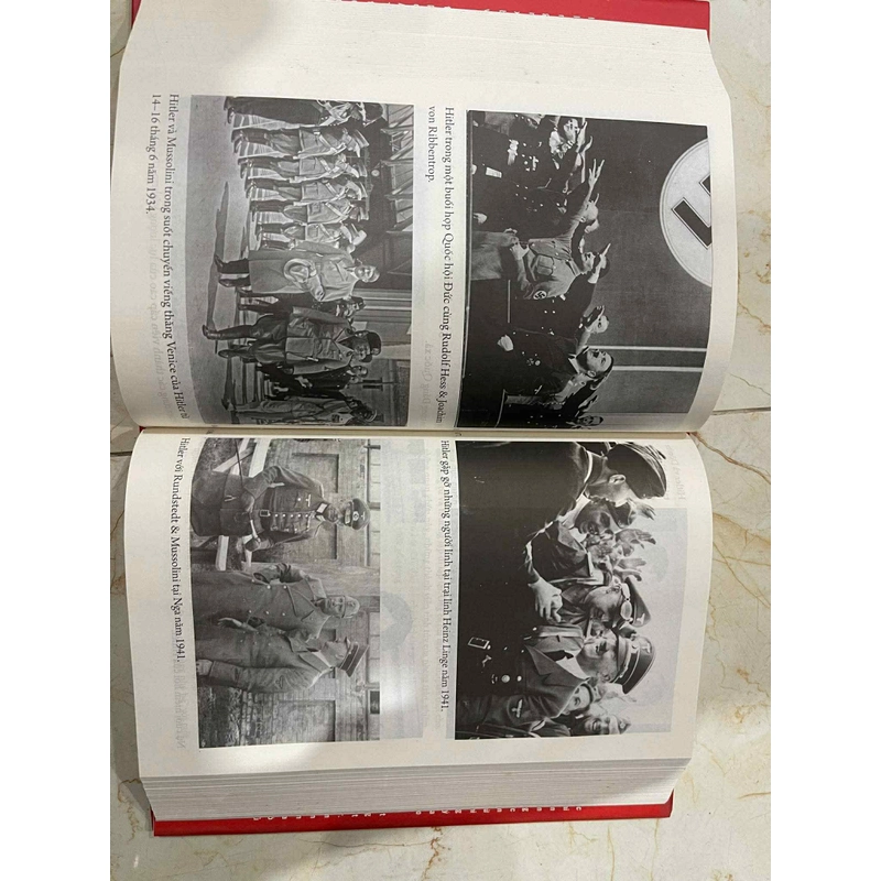 Sách Adolf Hitler chân dung trùm phát xít 476458