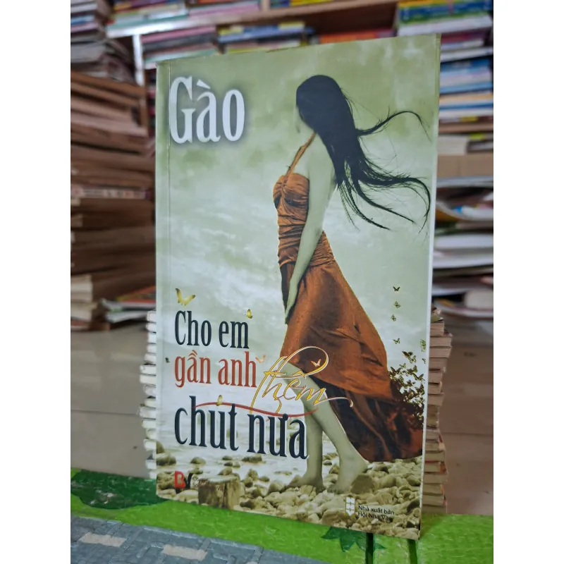 Cho Em Gần Anh Thêm Chút Nữa 989786