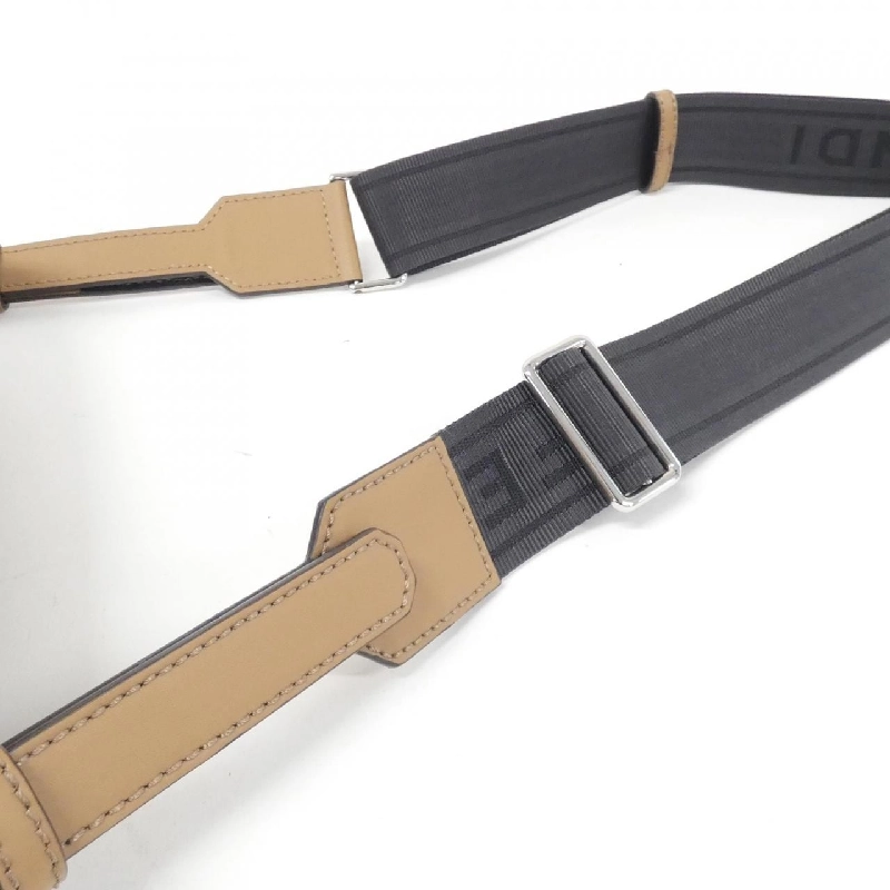 Túi đeo vai Fendi 7VA607 ALKA 613562