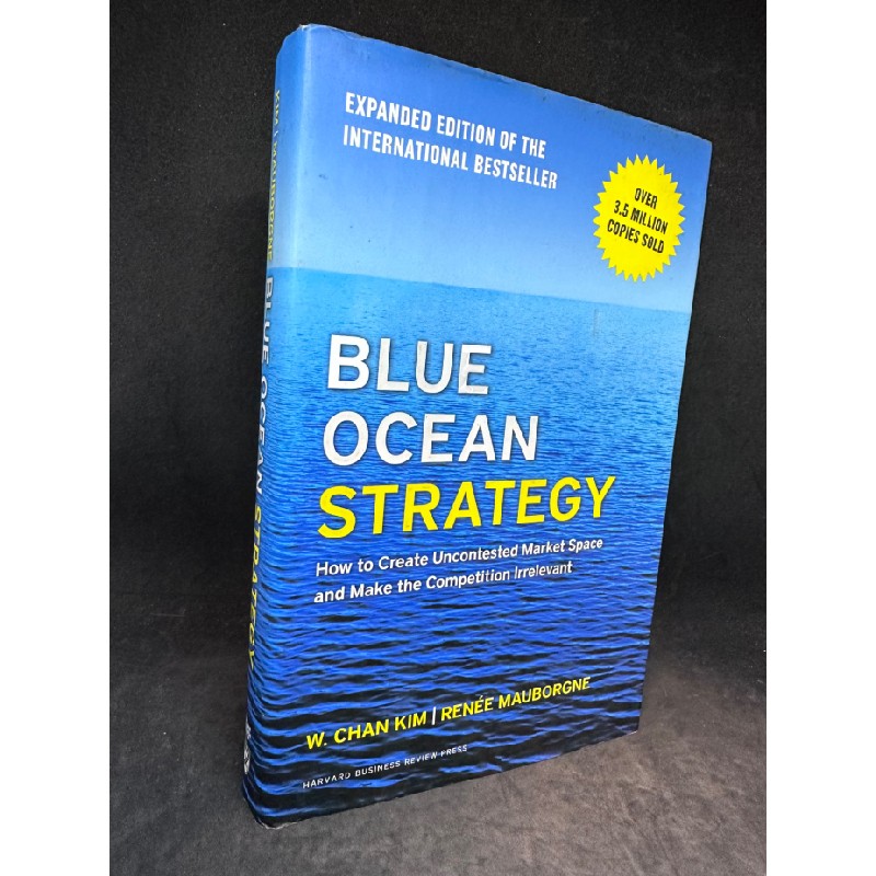 Blue ocean strategy (hard cover) W. Chan Kim - Renee Mauborgne New 80% SBM1404 63761