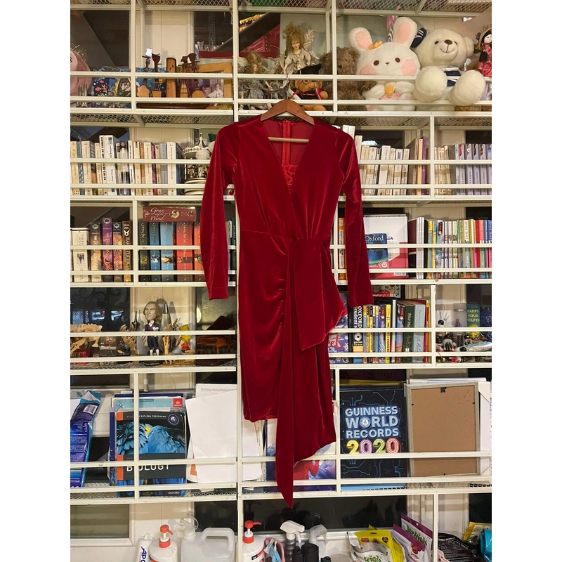 Đầm đỏ thời trang, ôm body, Size L 528400