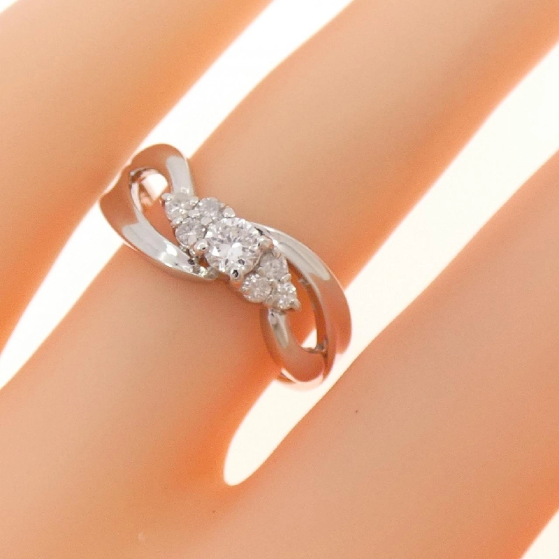 Nhẫn kim cương PT900 0.30CT 668109