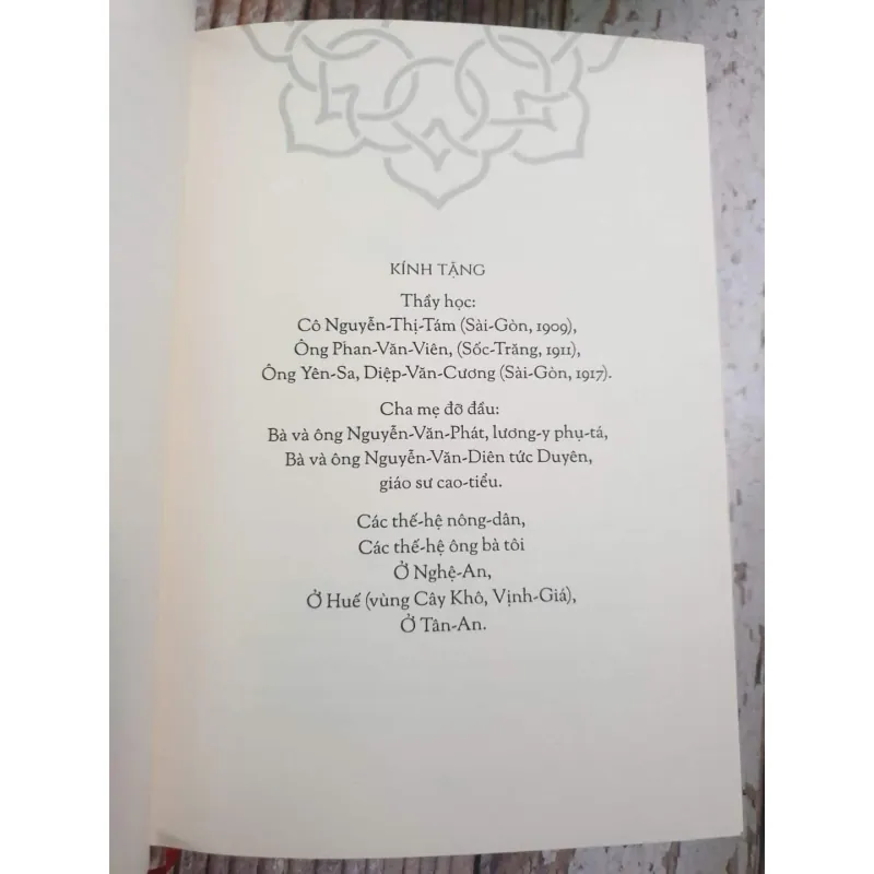 Hương hoa đất nước - Trọng Toàn, bìa cứng  999339