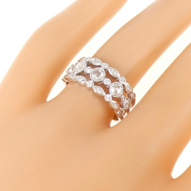 Nhẫn kim cương K18WG 0.36CT 669887