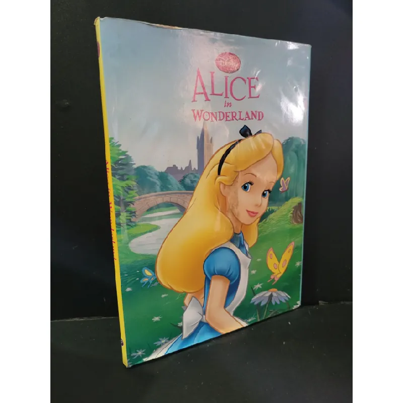 [Sách Cũ SCGR] Alice in wonderland (bìa cứng, sách màu) mới 90% bẩn áo bìa Disney HCM3004 NGOẠI VĂN 686002