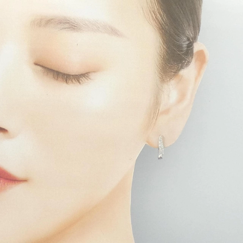 K18WG Bông tai kim cương - Hàng hiệu Chính hãng 871524