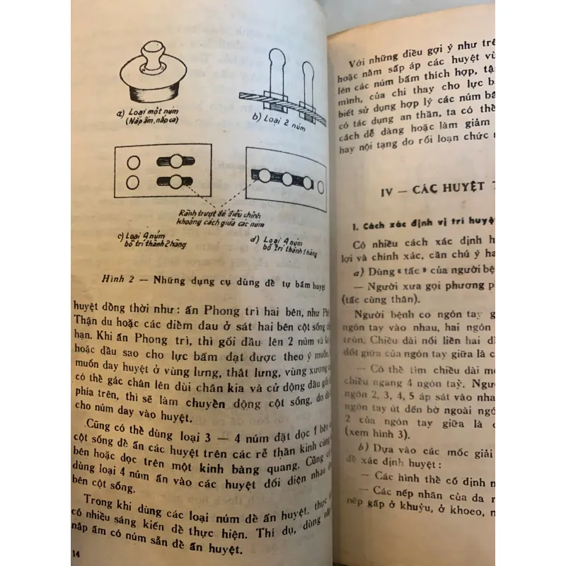 BẤM HUYỆT CHỮA BỆNH (TẬP 1) - B.S CHU QUỐC TRƯỜNG, PHAN NHƯ LONG, ĐINH NHƯ BÌNH 1003594