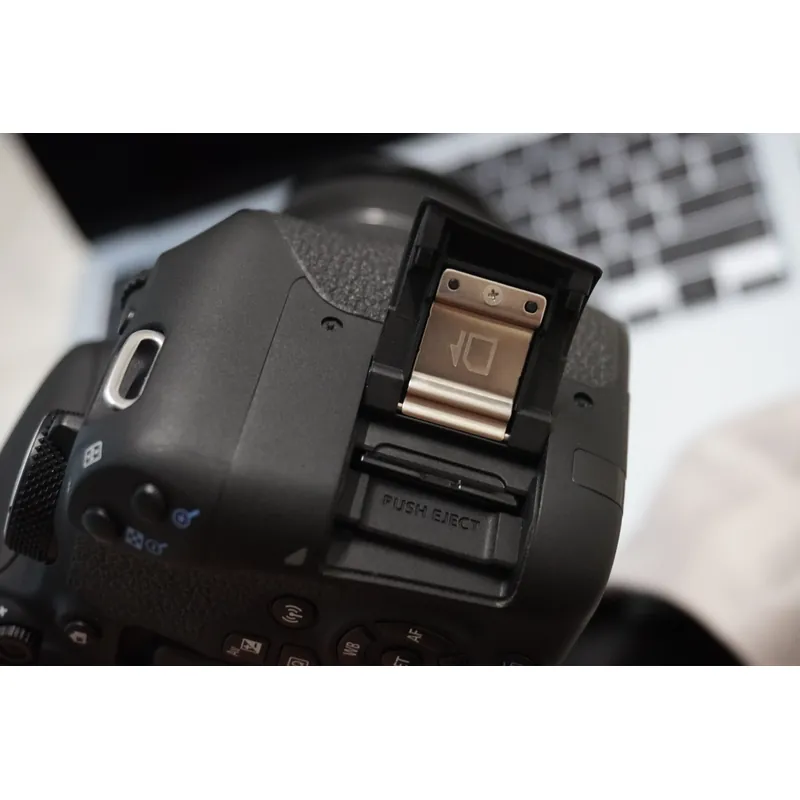 Cần bán nhanh Camon Rebelt7i/800d+Kit 18-55stm mới 99% 697460