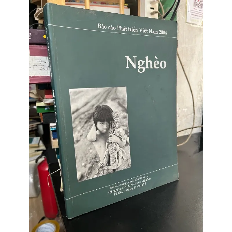 Báo cáo phát triển Việt Nam 2004: Nghèo 718501