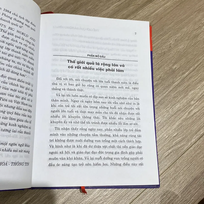 THẾ GIỚI QUẢ LÀ RỘNG LỚN VÀ CÓ RẤT NHIỀU VIỆC PHẢI LÀM, bản bìa cứng (2003) 598799
