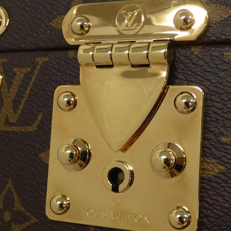 Túi đeo vai Louis Vuitton Monogram Camera Box M10079 608712