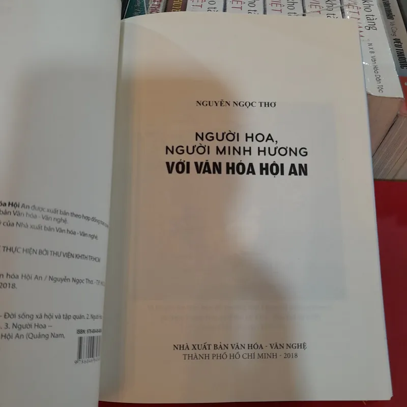 NGƯỜI HOA NGƯỜI MINH HƯƠNG VỚI VĂN HÓA HỘI AN - NGUYỄN NGỌC THƠ 701814