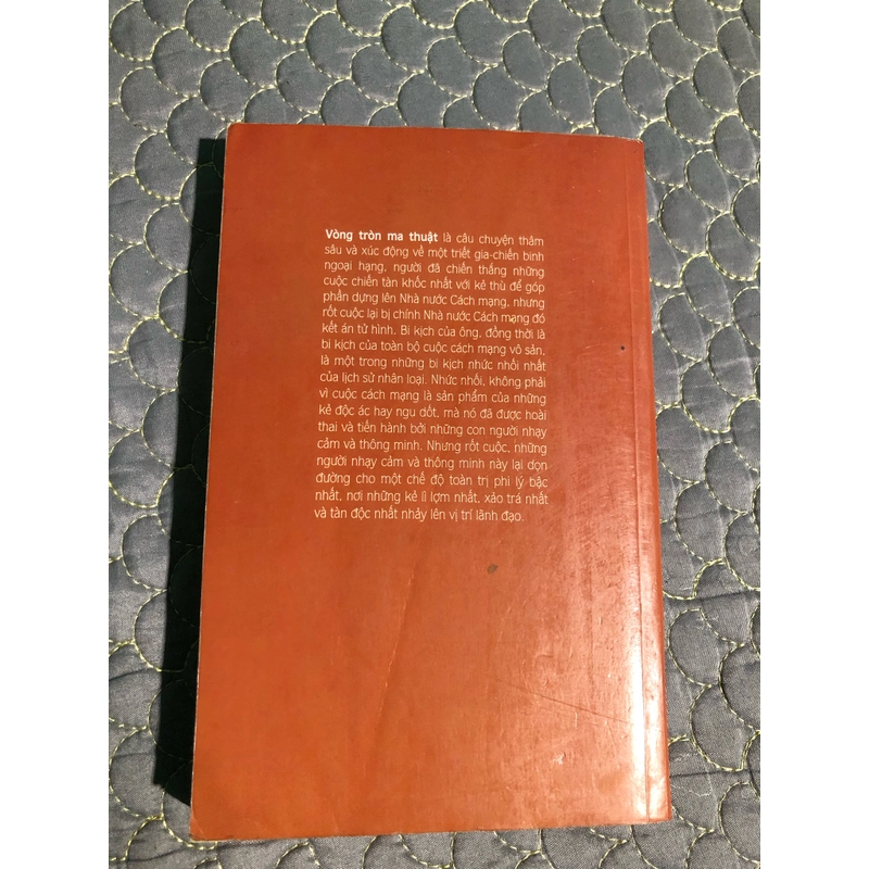 SÁCH VÒNG TRÒN MA THUẬT 525839