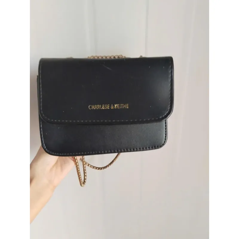 Túi xách nữ xinh lắm lun new95% nha  641899