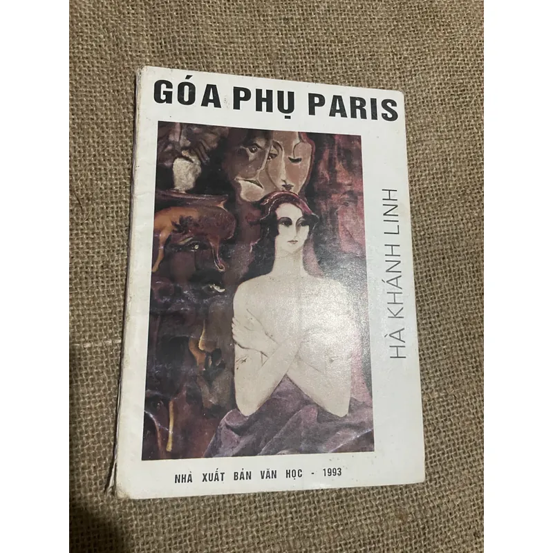 Giá phụ Paris - Hà Khánh Linh - có chữ ký tác giả  593013