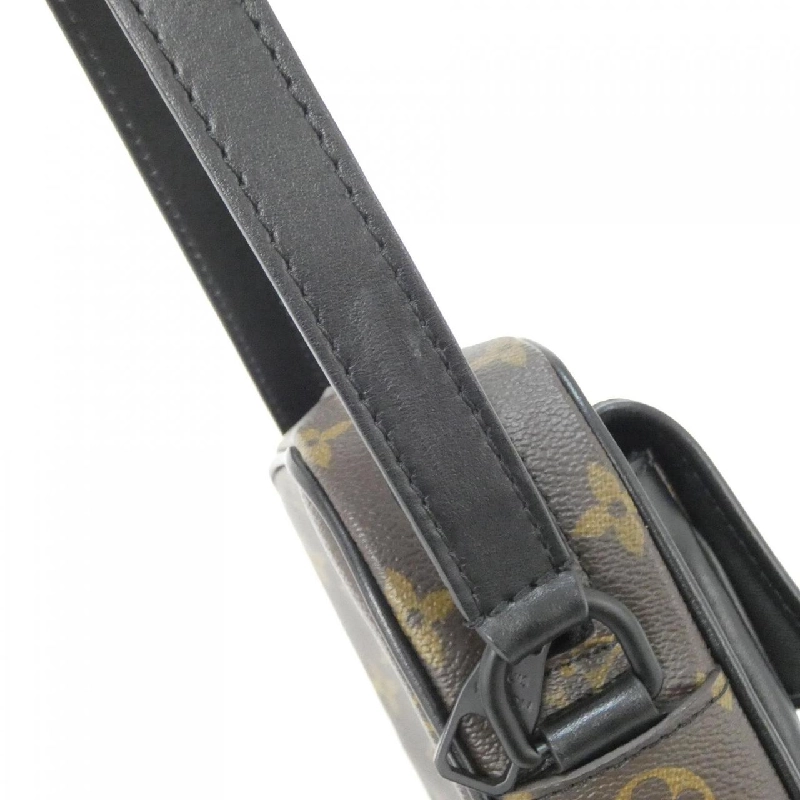 Túi đeo vai Louis Vuitton Monogram Macassar Christopher Wearable Wallet M69404 - Hàng hiệu Authentic 803319