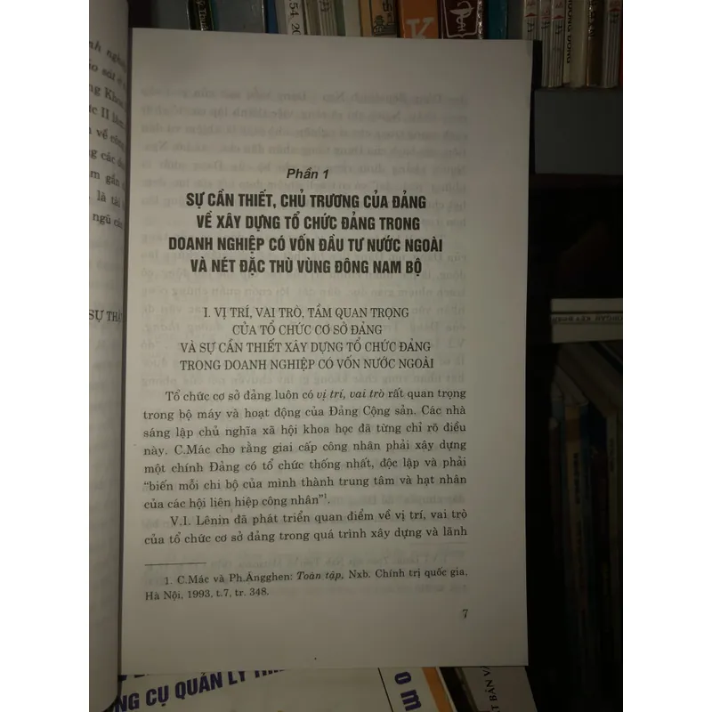 Xây dựng tổ chức Đảng trong doanh nghiệp có vốn đầu tư nước ngoài giai đoạn hiện nay 697473
