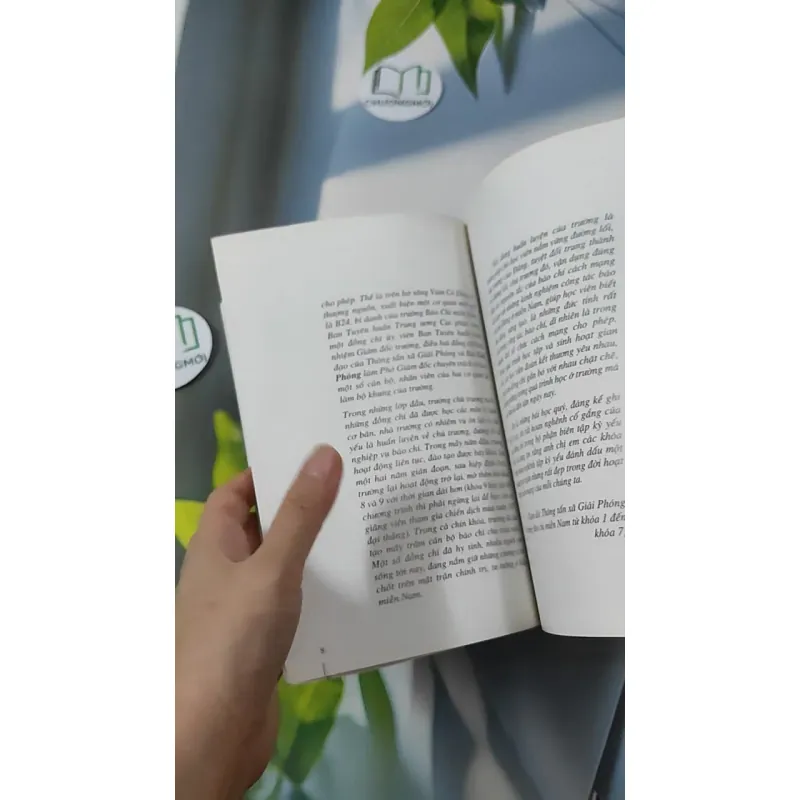 Cái Nôi Của Báo Chí Cách Mạng Miền Nam (Phác thảo kỷ yếu trường báo chí R) 928618