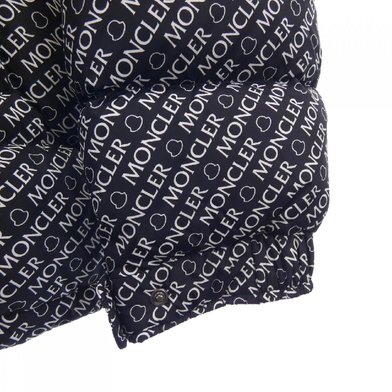 Áo khoác lông vũ MONCLER 640148