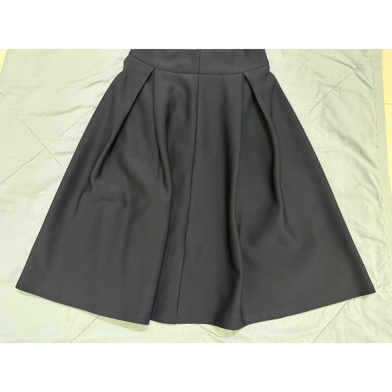 Váy xếp ly to, size M lưng chết dây kéo sau lưng 463423