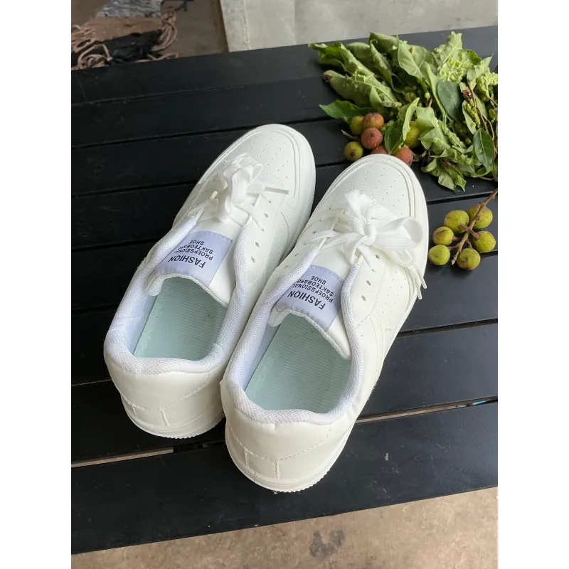 Giày Sneaker Thể Thao unisex Size 41 Cũ 674488
