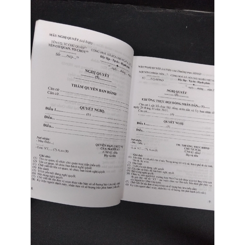 Mẫu soạn thảo văn bản hợp đồng thông dụng 2013 mới 90% ố nhẹ HCM1906 SÁCH GIÁO TRÌNH, CHUYÊN MÔN 916000