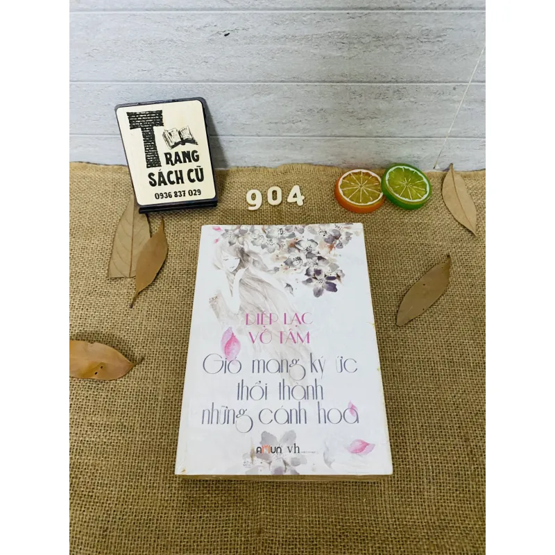 Gió mang những ký ức thổi thành những cánh hoa 1012901