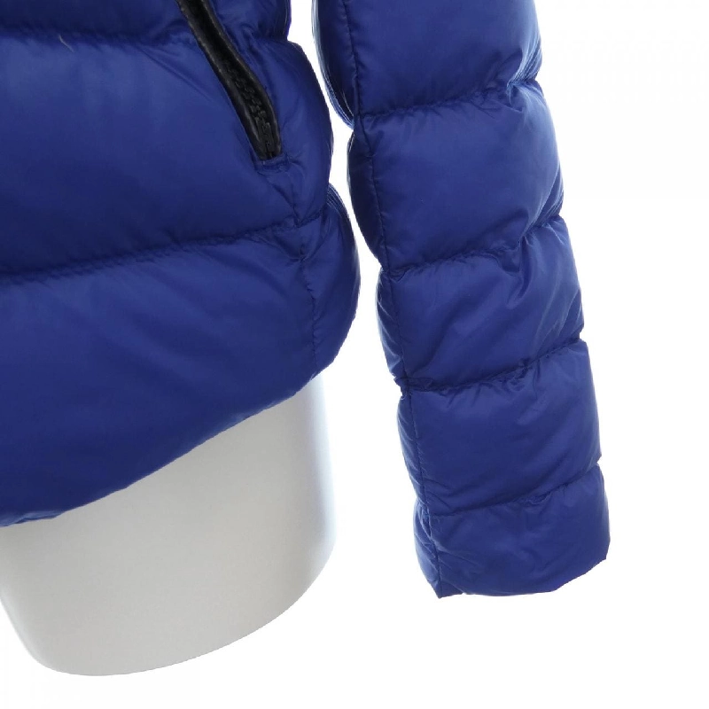 Moncler MONCLER SEOUL Áo khoác lông 632403